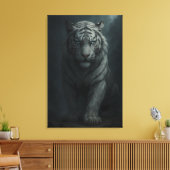 Ice Spirit White Tiger – Mystic Guardian of Calm P Leinwanddruck (Insitu (Wohnzimmer))
