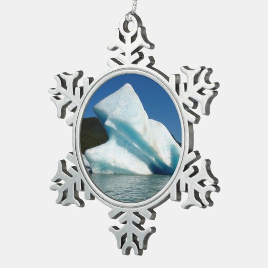 Iceberg am Mendenhall See in Alaska Schneeflocken Zinn-Ornament (Rechts)