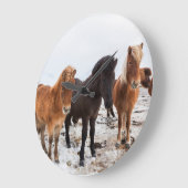 Icelandic Horse during winter on Iceland Große Wanduhr (Winkel)