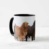 Icelandic Horse during winter on Iceland Tasse (Vorderseite Links)