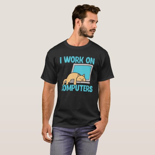 Ich arbeite an Computer Cat Programmer Co T-Shirt (Vorne ganz)