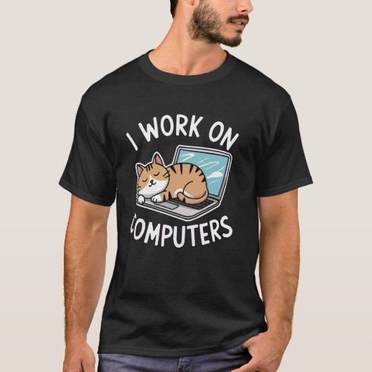 Ich Arbeite An Computern Lustiger Coder Programmie T-Shirt (Vorderseite)