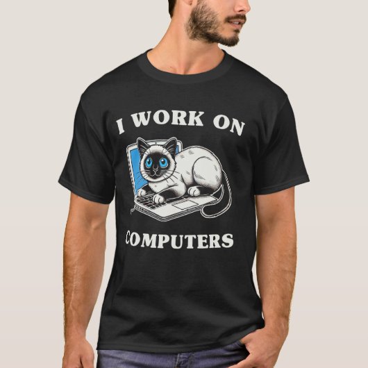 Ich arbeite an Computern Siam-Katze Spaß T-Shirt (Vorderseite)