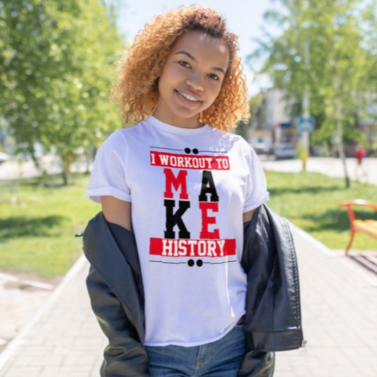 Ich arbeite daran, Geschichte Gym inspirierend zu T-Shirt