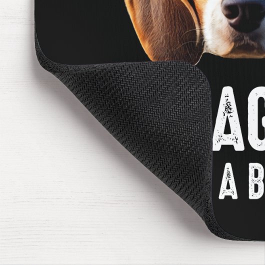 Ich arbeite hart, damit mein Beagle ein besseres L Mousepad (Ecke)