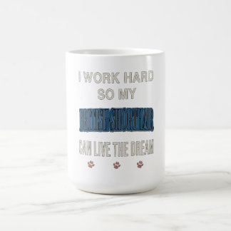 Ich arbeite hart, damit meine Britisch Kurzhaar le Kaffeetasse