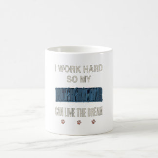 Ich arbeite hart, damit meine Britisch Kurzhaar le Kaffeetasse