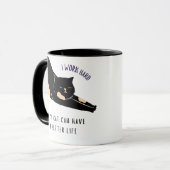 Ich arbeite hart, damit meine Katze ein besseres L Tasse (Vorderseite Links)