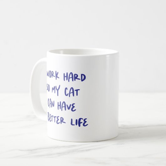 "Ich arbeite hart..." Funny Cat Lovers & Co-Worker Kaffeetasse (Vorderseite Links)