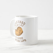 Ich arbeite hart kaffeetasse (Vorderseite Links)