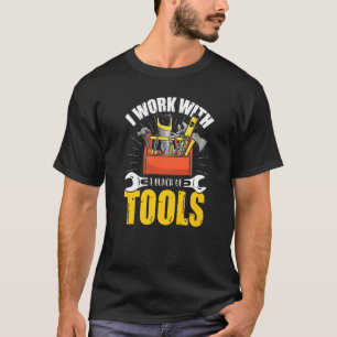 Ich arbeite mit einer Reihe von Werkzeugen Mechani T-Shirt