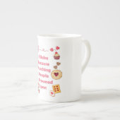 Ich backe, weil man Leute zum Punzieren erstarrt Porzellantasse (Vorderseite Rechts)