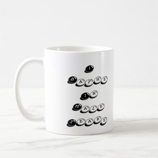 Ich bade im männlichen Riss-Schwarzen Kaffeetasse (Links)