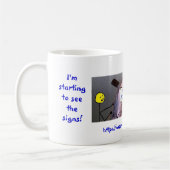 Ich beginne, das Zeichen ~ "neuen Normal " zu Kaffeetasse (Links)