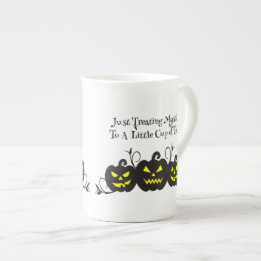 Ich behandele mich nur mit Tee-Jack O' Lantern Porzellantasse