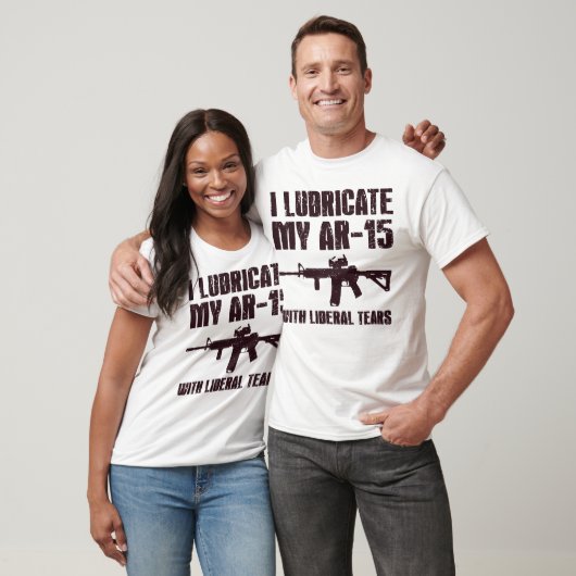Ich beherrsche meine AR-15 mit einem Besitzer von T-Shirt (Unisex)