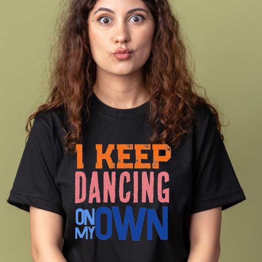 Ich behielt auf meiner eigenen Retro Typoqraphy-Mu T-Shirt