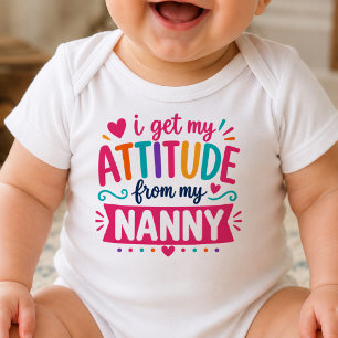 Ich bekomme meine Einstellung von meinem Nanny-Bod Baby Strampler