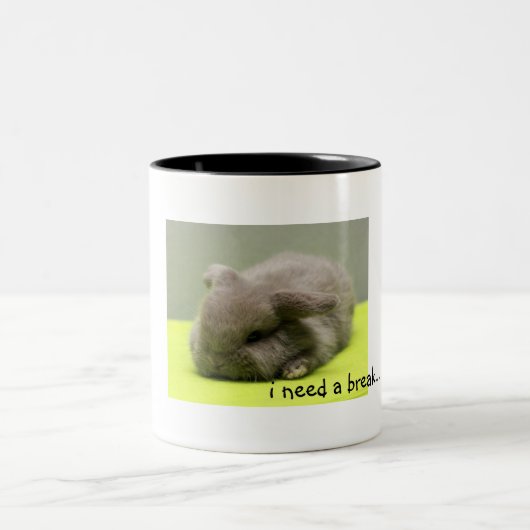 Ich benötige einen Bruch… Zweifarbige Tasse (Mittel)