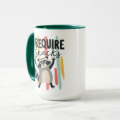 Ich benötige Snacks Lustiges Waschbär-Design Tasse (Vorderseite Links)