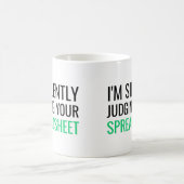 Ich beurteile deine Tabelle stillschweigend Kaffeetasse (Mittel)