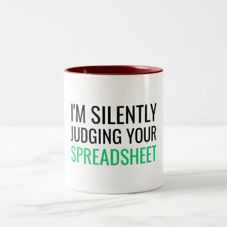 Ich beurteile deine Tabelle stillschweigend Zweifarbige Tasse