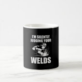 Ich beurteile Ihre Welten schweigend Kaffeetasse (Mittel)