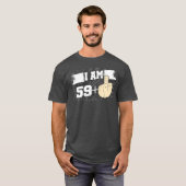 Ich bin 59 plus eine Middle Finger Funny 60. T-Shirt (Vorne ganz)