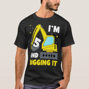 Ich bin 5 und graben es 5. Geburtstag Bagger Kinde T-Shirt