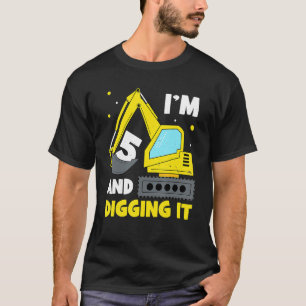 Ich bin 5 und graben es 5. Geburtstag Bagger Kinde T-Shirt