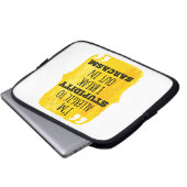 Ich bin allergisch gegen die Dummheit, die ich in Laptopschutzhülle (Vorne Knopf)