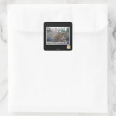 Ich bin an unserem Bindestrich Quadratischer Aufkleber (Tasche)