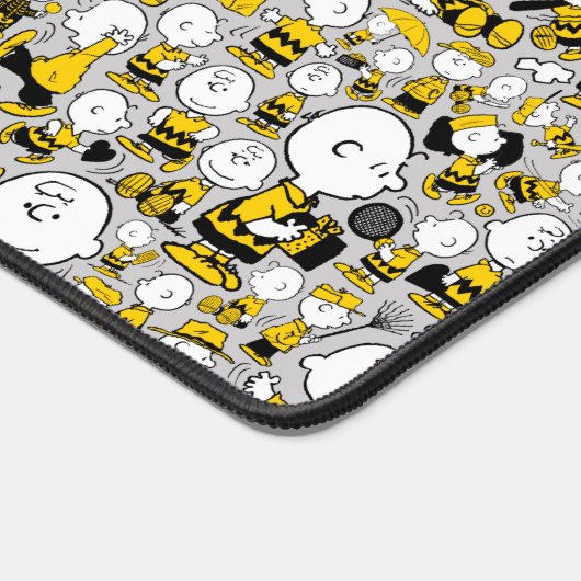 Ich bin Charlie Brown Pattern Schreibtischunterlage (Ecke)