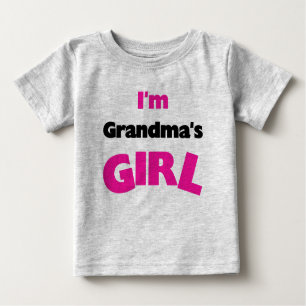 Ich bin das Mädchen der Großmutter Baby T-shirt