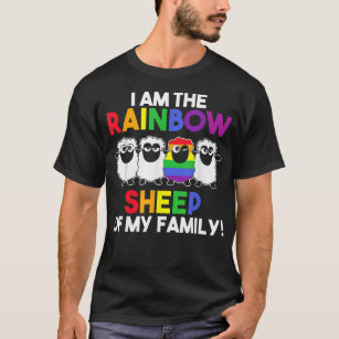 Ich bin das Rainbow-Schaf meiner Familie T-Shirt