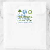 Ich bin der baumumarmende, wählerfreundliche, libe runder aufkleber (Tasche)