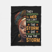 Ich bin der Sturm, den sie zurückgeblasen hat, ein Fleecedecke (Vorderseite)