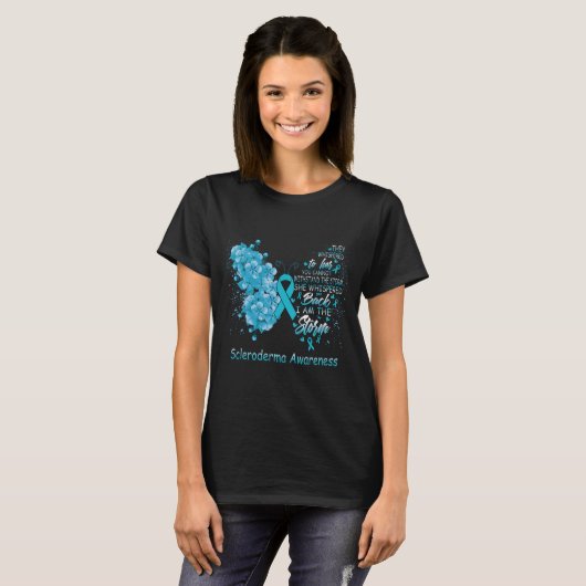 Ich bin der Sturm Skleroderma Butterfly T-Shirt (Vorne ganz)