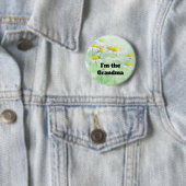 Ich bin die Oma Hübsch Daisies auf einem Feld Button (Beispiel)