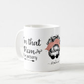 Ich bin diese Mama Funny Messy Bun Glitzer Kaffeetasse (Vorderseite Links)