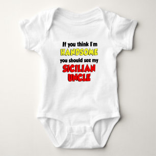 Ich bin ein ansprechender sizilianischer Onkel Baby Strampler