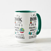 Ich bin ein Buch in einer Fantasiewelt Tasse (VorderseiteRechts)