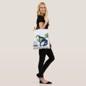 Ich bin ein Buchdrache Tasche (Am Model)