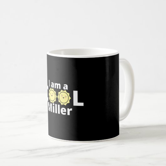 Ich bin ein cooles Miller-Design - mit gelber Sonn Kaffeetasse (VorderseiteRechts)
