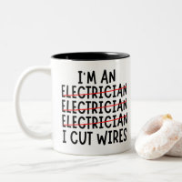 Ich bin ein Elektriker, den ich die Wires schneide