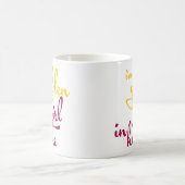 Ich bin ein goldenes Mädchen im Zuhause - lustige Kaffeetasse (Mittel)