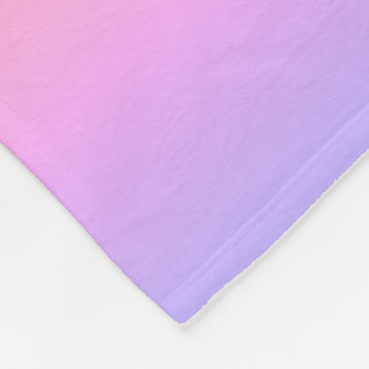 Ich bin ein Gymnastikmädchen mit Leotard auf Lila  Fleecedecke (Ecke)