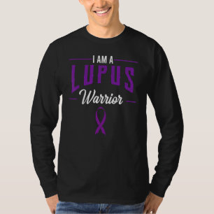 Ich bin ein Lupus Krieger Lila Bewusstsein Ribbon  T-Shirt