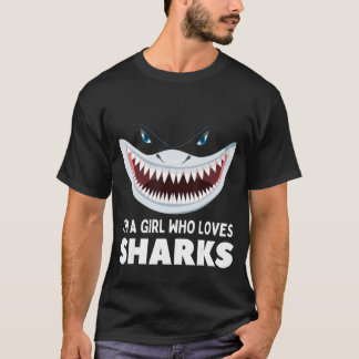 Ich bin ein Mädchen, das Haie zum Geburtstag der J T-Shirt