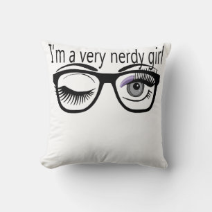 Ich bin ein sehr Nerdy Girl mit Lila Augschatten Kissen